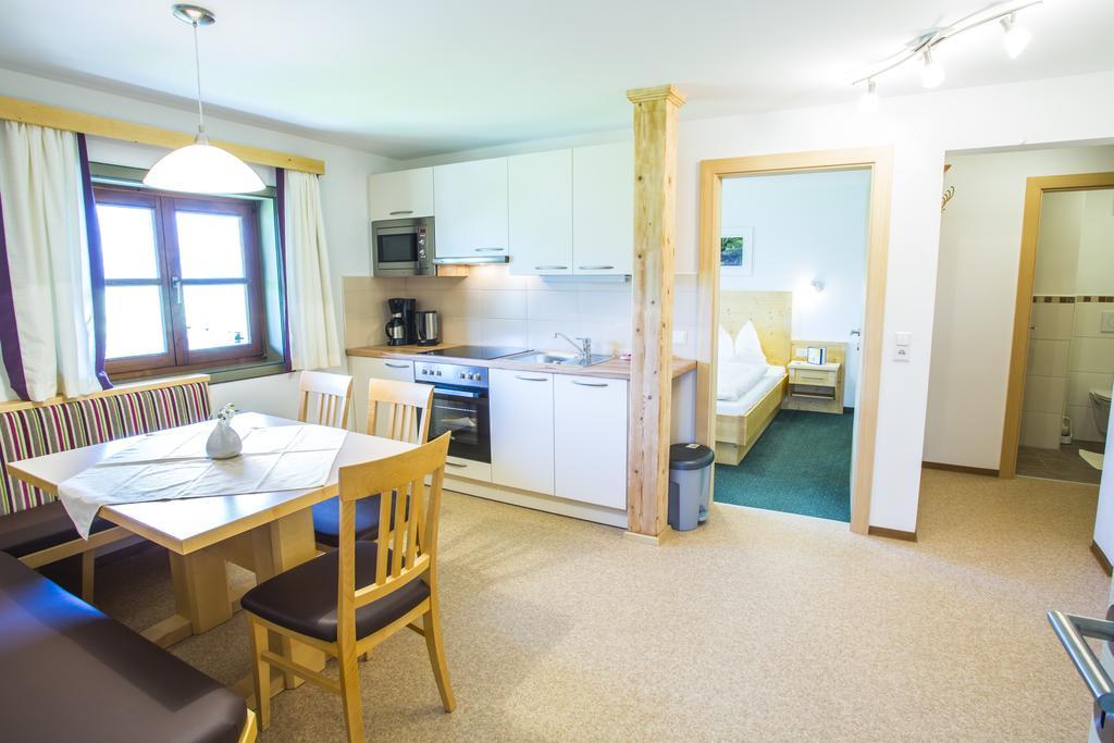 Villa Noeglhof Radstadt Zimmer foto