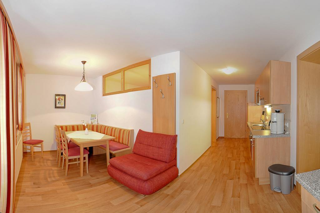 Villa Noeglhof Radstadt Zimmer foto